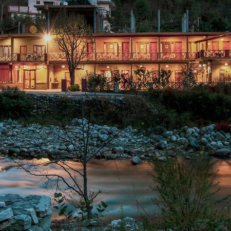 Shivadya Tirthan - Tirthan Valley Gushaini Kültér fotó