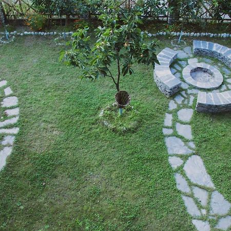 Shivadya Tirthan - Tirthan Valley Gushaini Kültér fotó