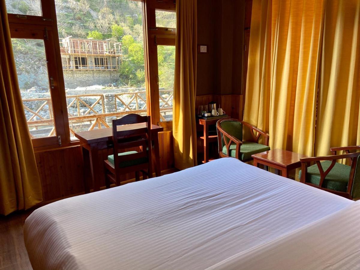 Shivadya Tirthan - Tirthan Valley Gushaini Kültér fotó