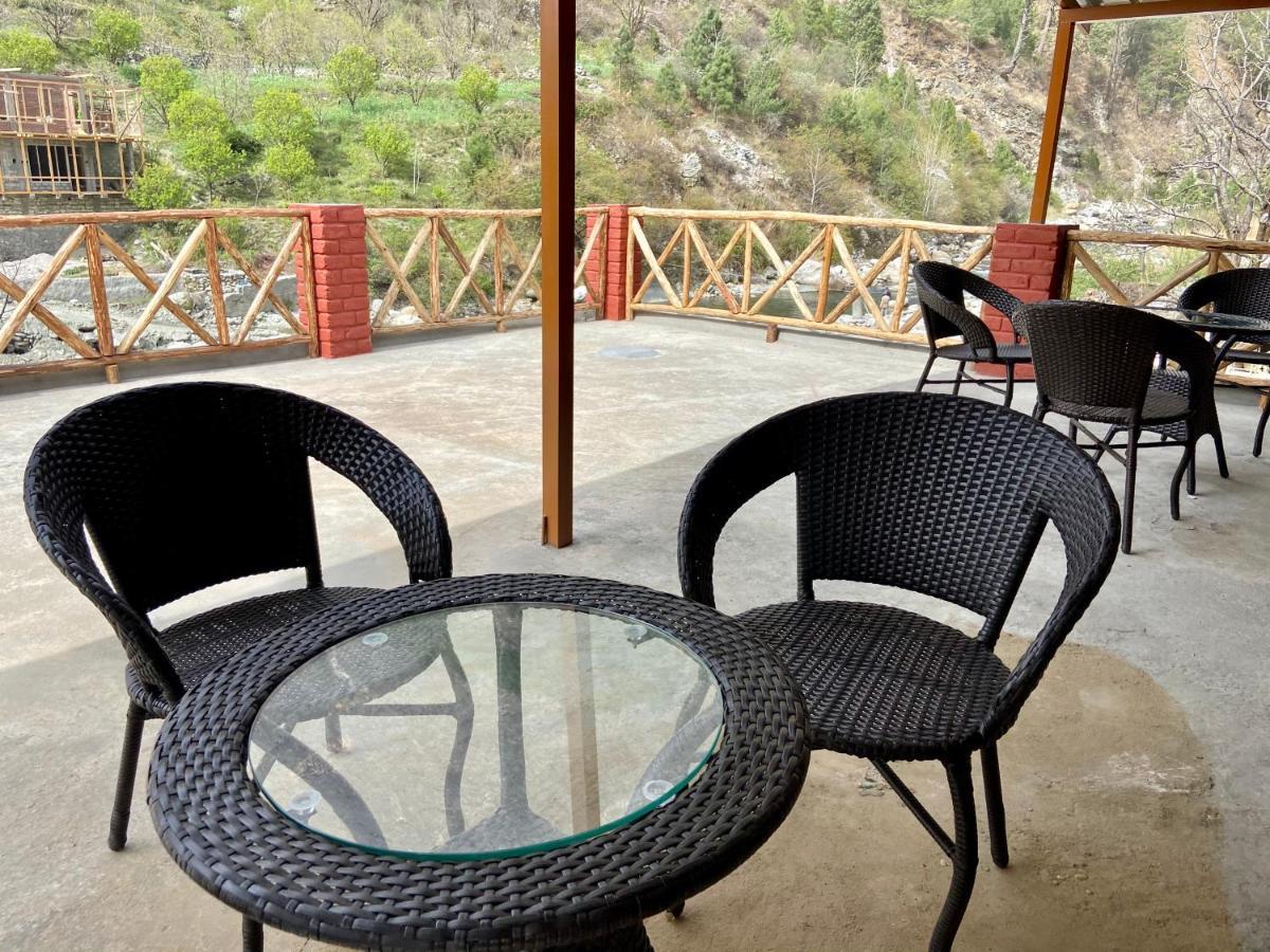 Shivadya Tirthan - Tirthan Valley Gushaini Kültér fotó
