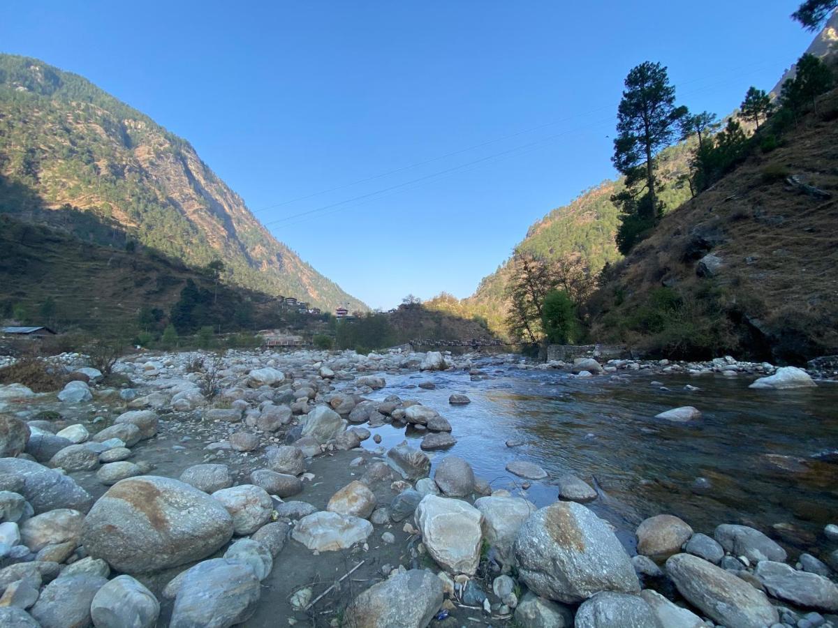Shivadya Tirthan - Tirthan Valley Gushaini Kültér fotó