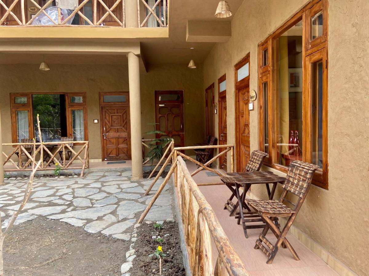 Shivadya Tirthan - Tirthan Valley Gushaini Kültér fotó