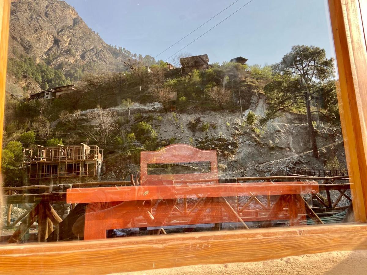Shivadya Tirthan - Tirthan Valley Gushaini Kültér fotó