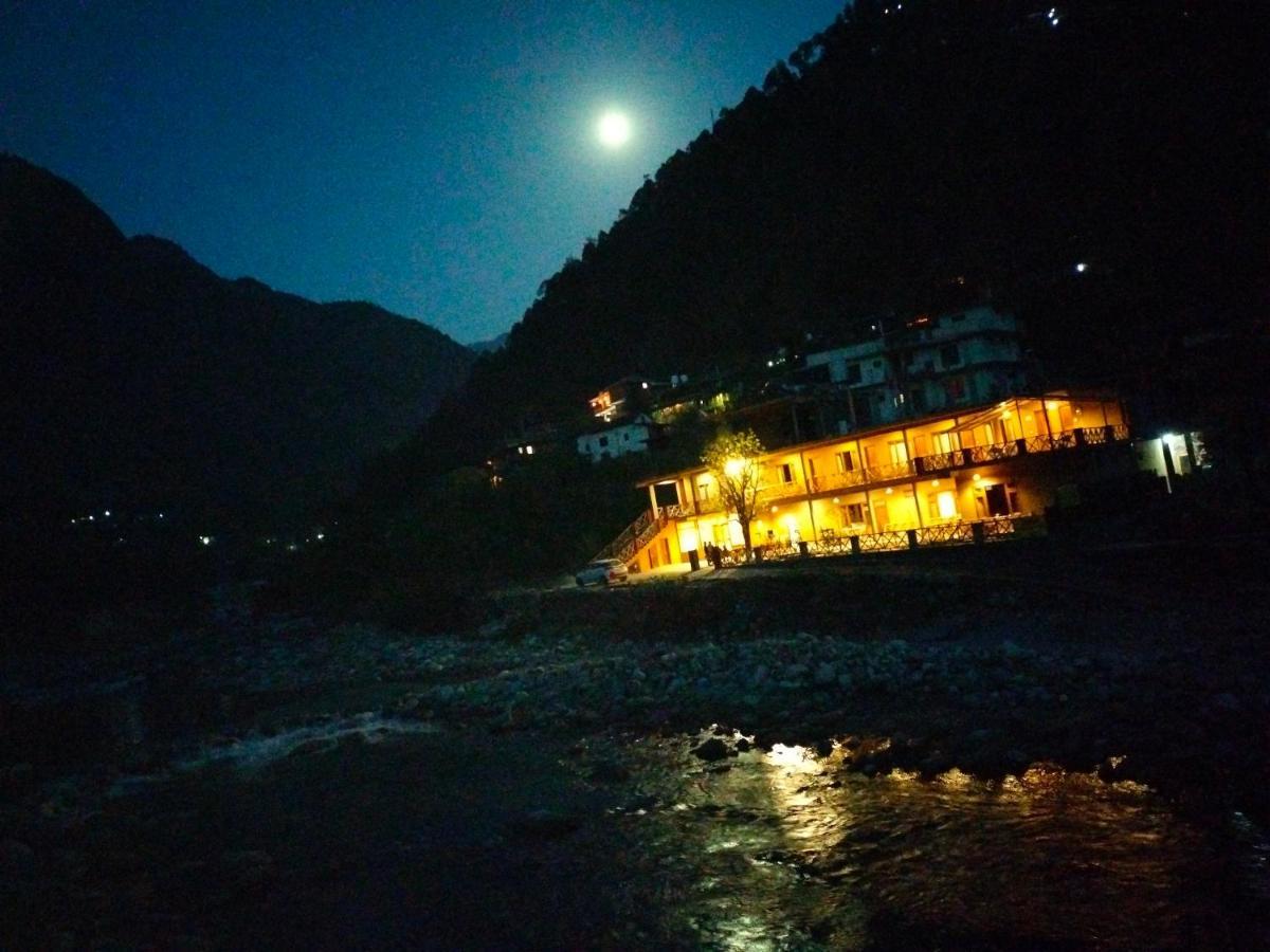 Shivadya Tirthan - Tirthan Valley Gushaini Kültér fotó