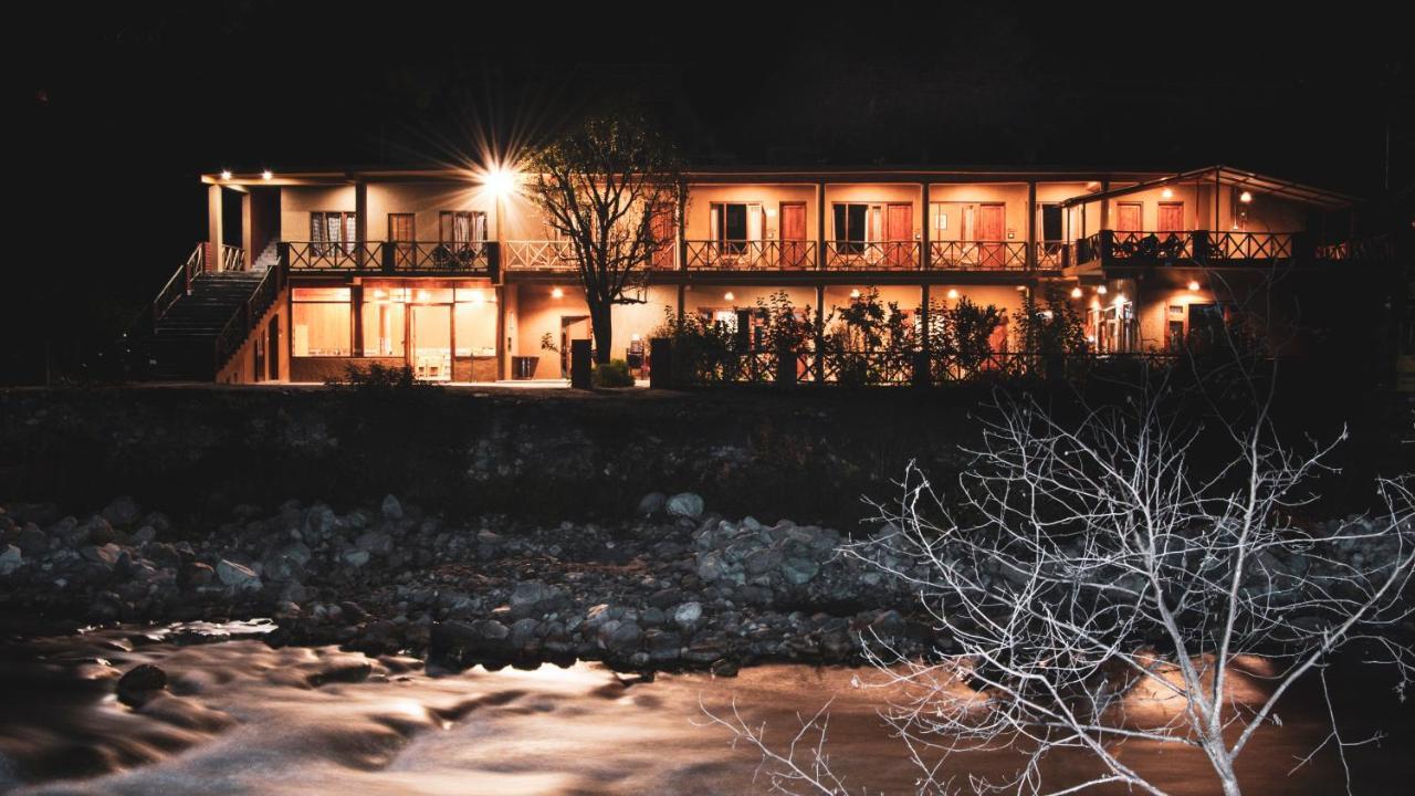 Shivadya Tirthan - Tirthan Valley Gushaini Kültér fotó