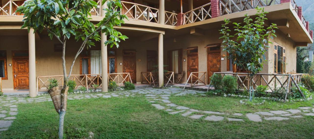 Shivadya Tirthan - Tirthan Valley Gushaini Kültér fotó