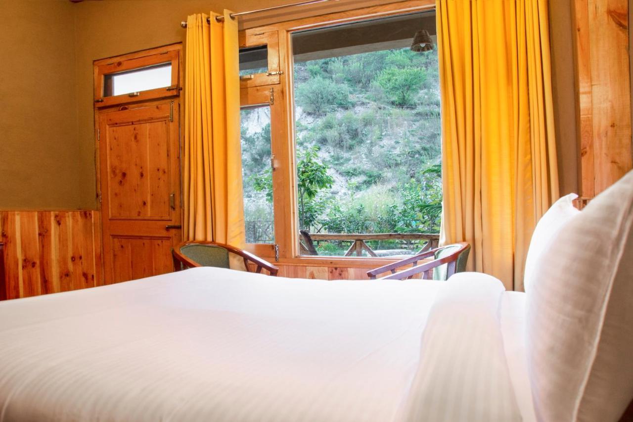 Shivadya Tirthan - Tirthan Valley Gushaini Kültér fotó